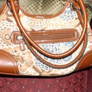 Cloth Flowered Hobo Bag with Vinyl Handle